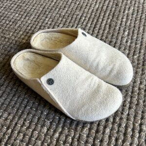 Birkenstock Women’s “Zermatt” Cream Wool & Shearling Lined Slides/Slippers